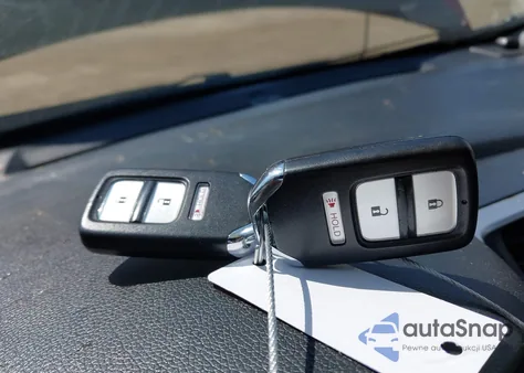 2017 Honda Fit Ex-L z USA, uszkodzony, nr VIN JHMGK5H82HS002654